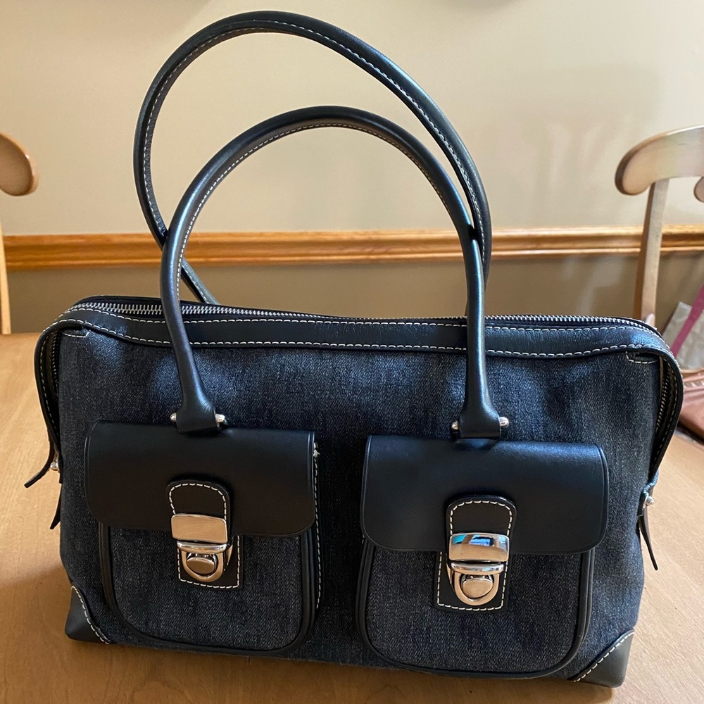 Dooney and Bourke signature fabric and leather handbag